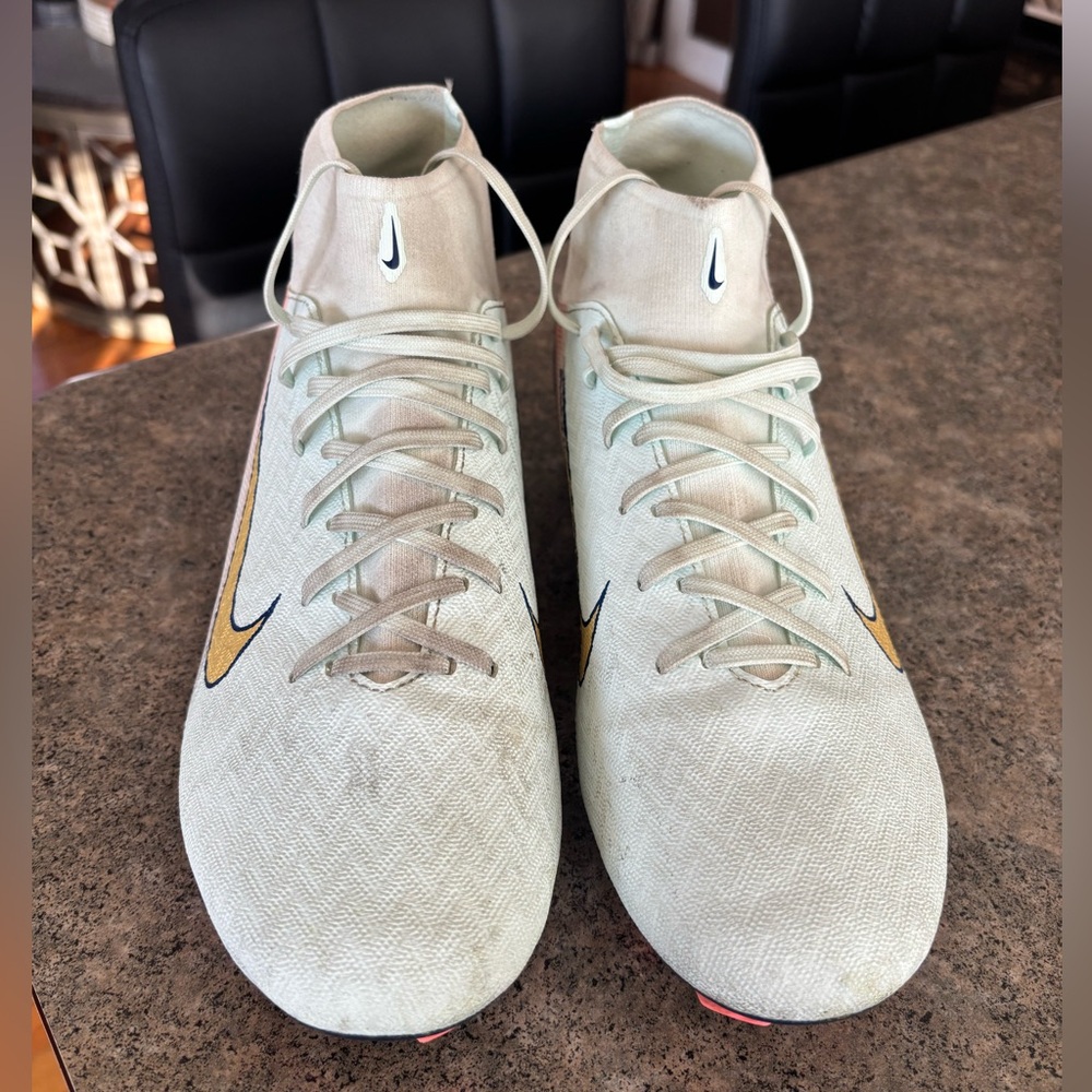 Nike Superfly 10 Academy CR7 Soccer Cleats